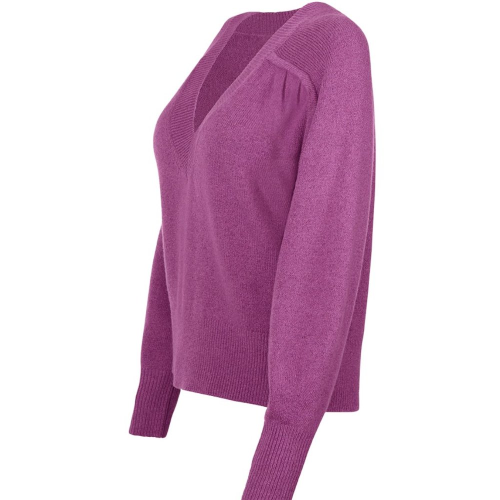 Luxury Pullover - Picture 2 of 3